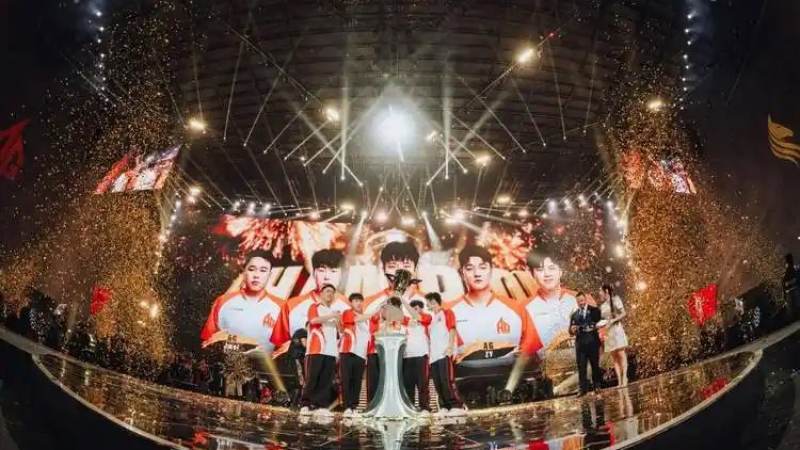 英雄联盟全球总决赛与季中冠军赛有什么区别